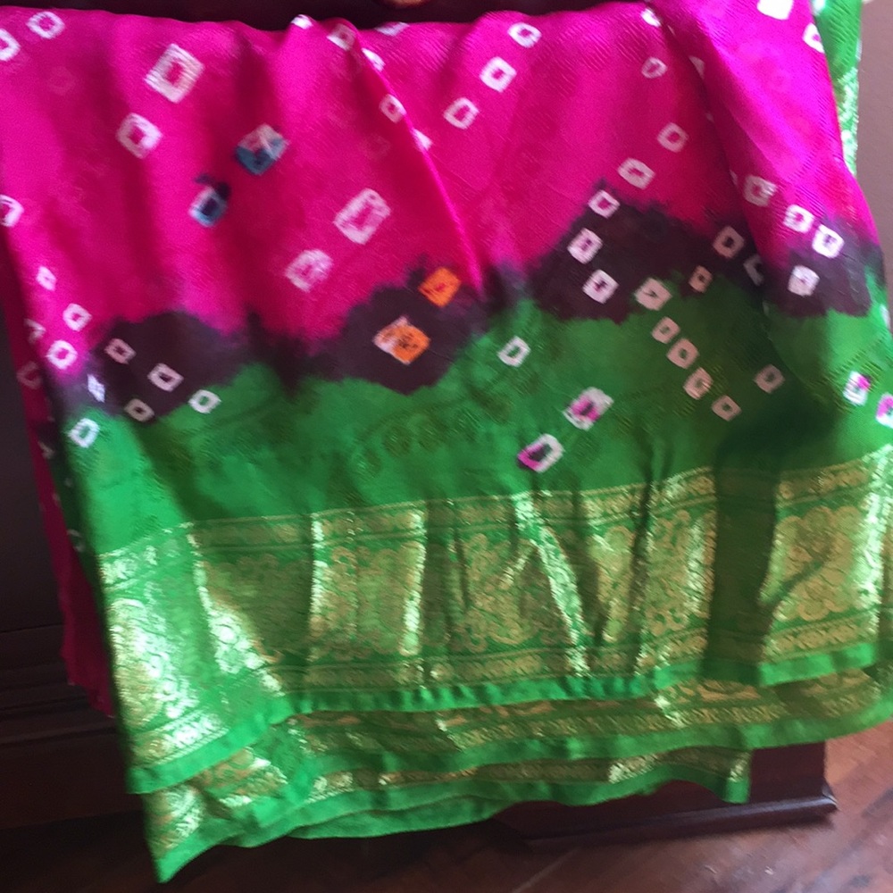 Indian Saree - Picture 2 of 2